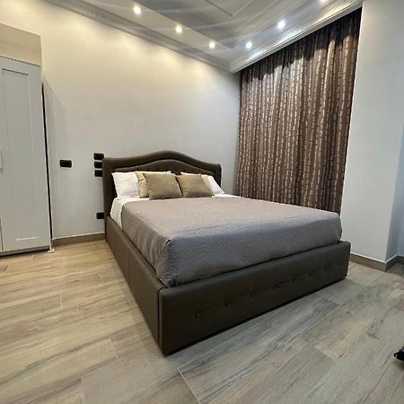 Le Chic Rooms Neapel Exteriör bild