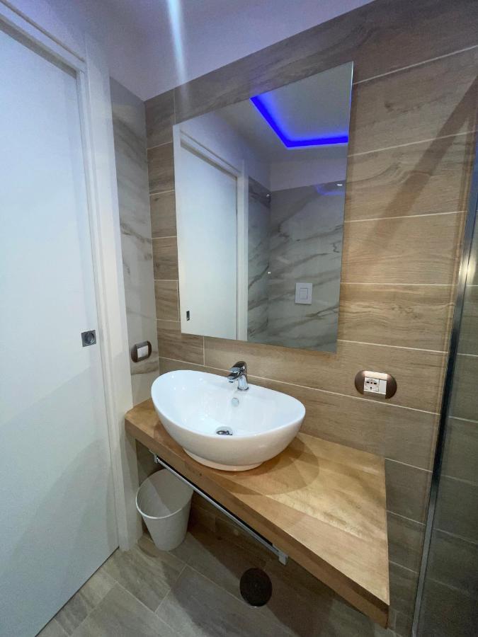 Le Chic Rooms Neapel Exteriör bild