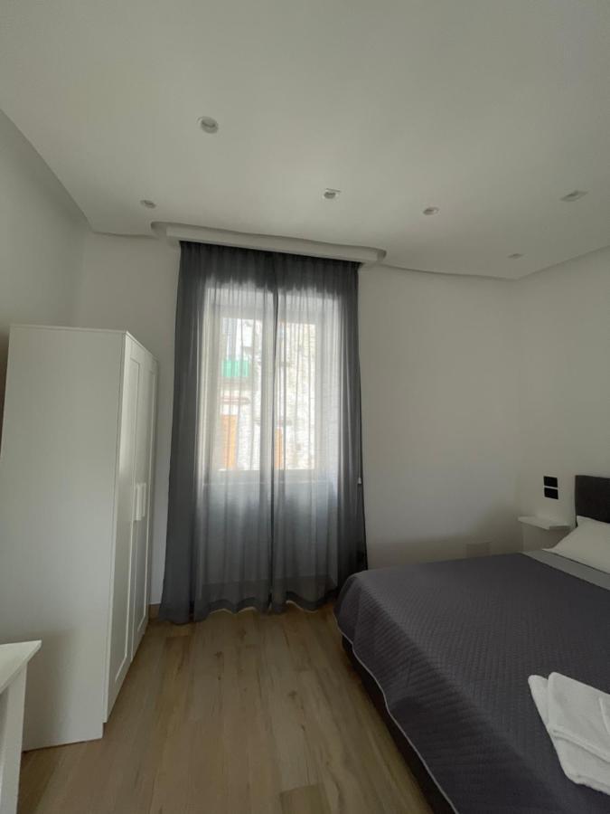 Le Chic Rooms Neapel Exteriör bild